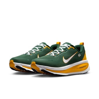 Men's Nike Green Bay Packers Vomero 18 Running Shoes