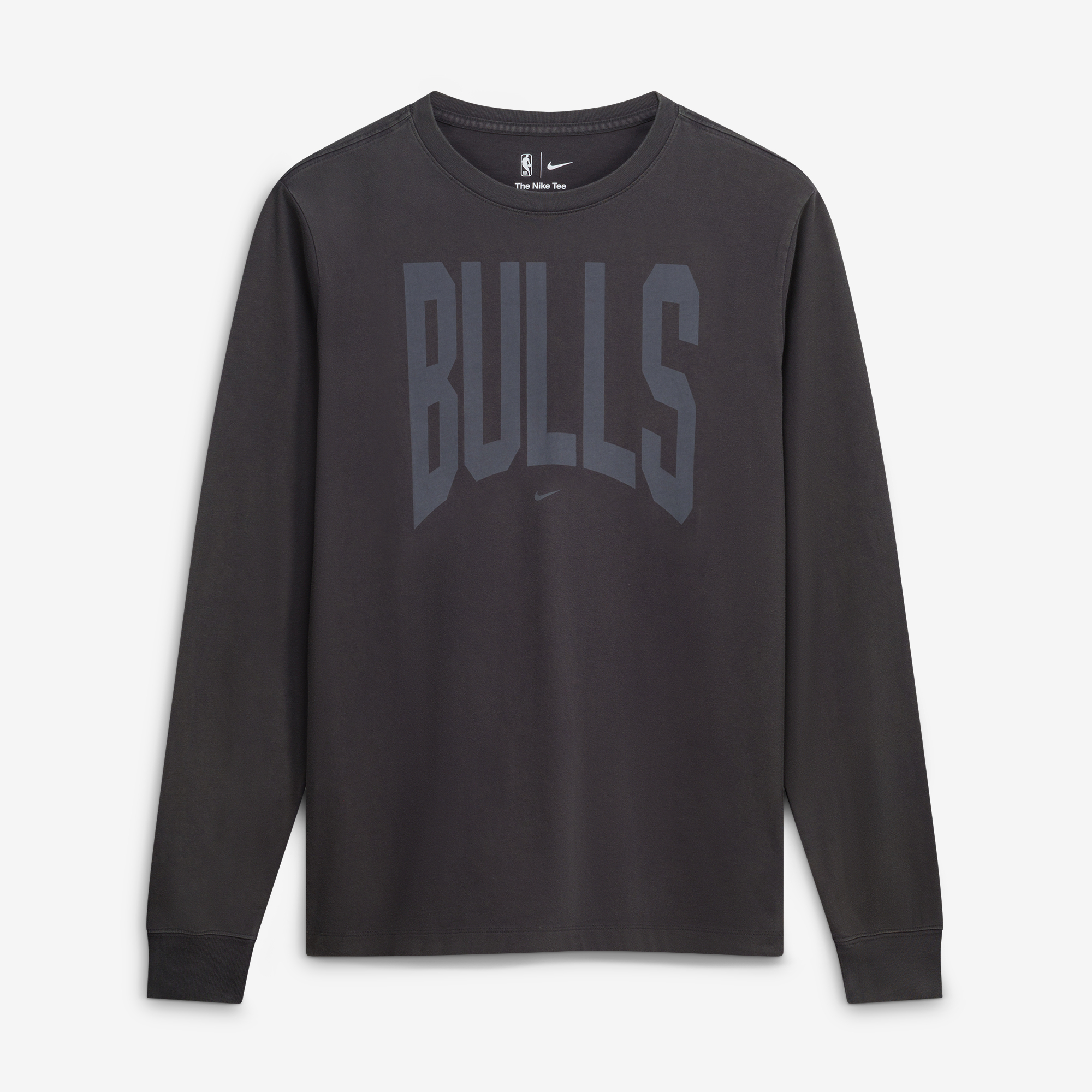 Men's Nike Charcoal Chicago Bulls 2026/27 Standard Issue Travel Long Sleeve T-Shirt
