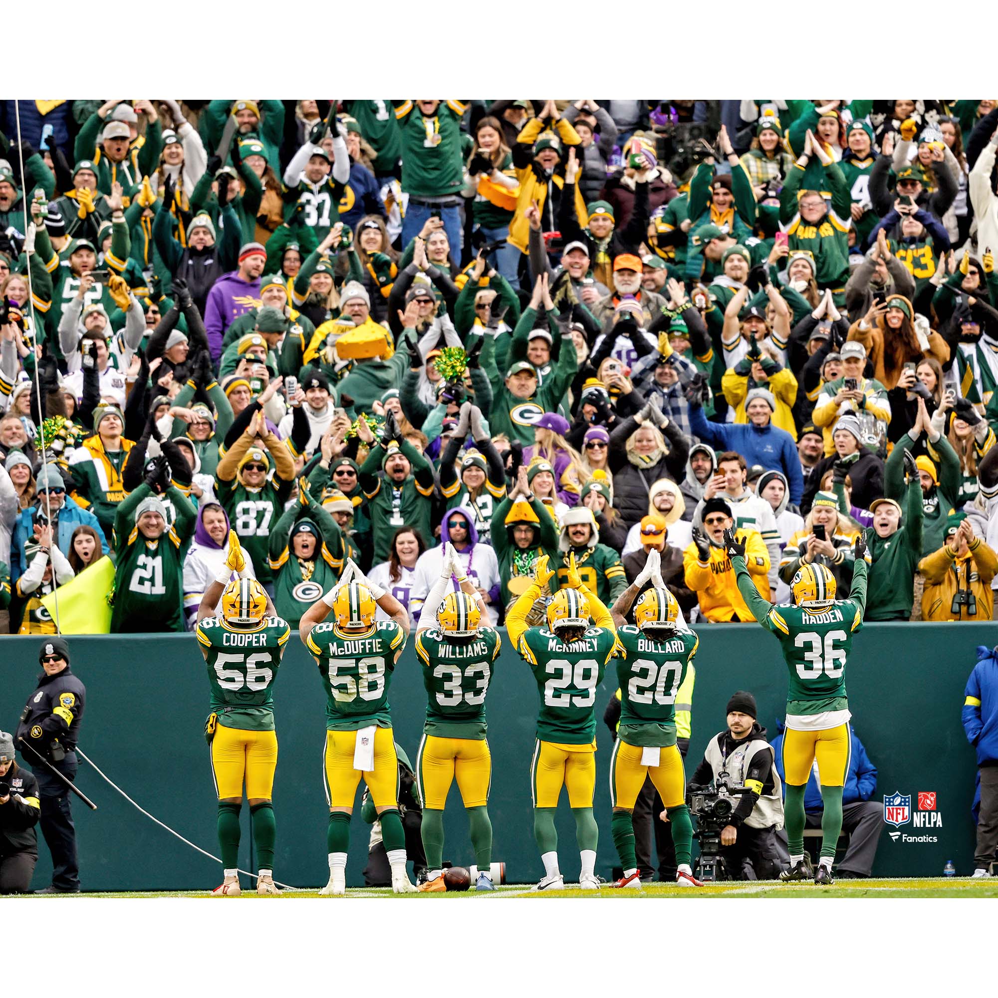 Green Bay Packers Unsigned 2025 Week 12 Turnover Celebration Photograph