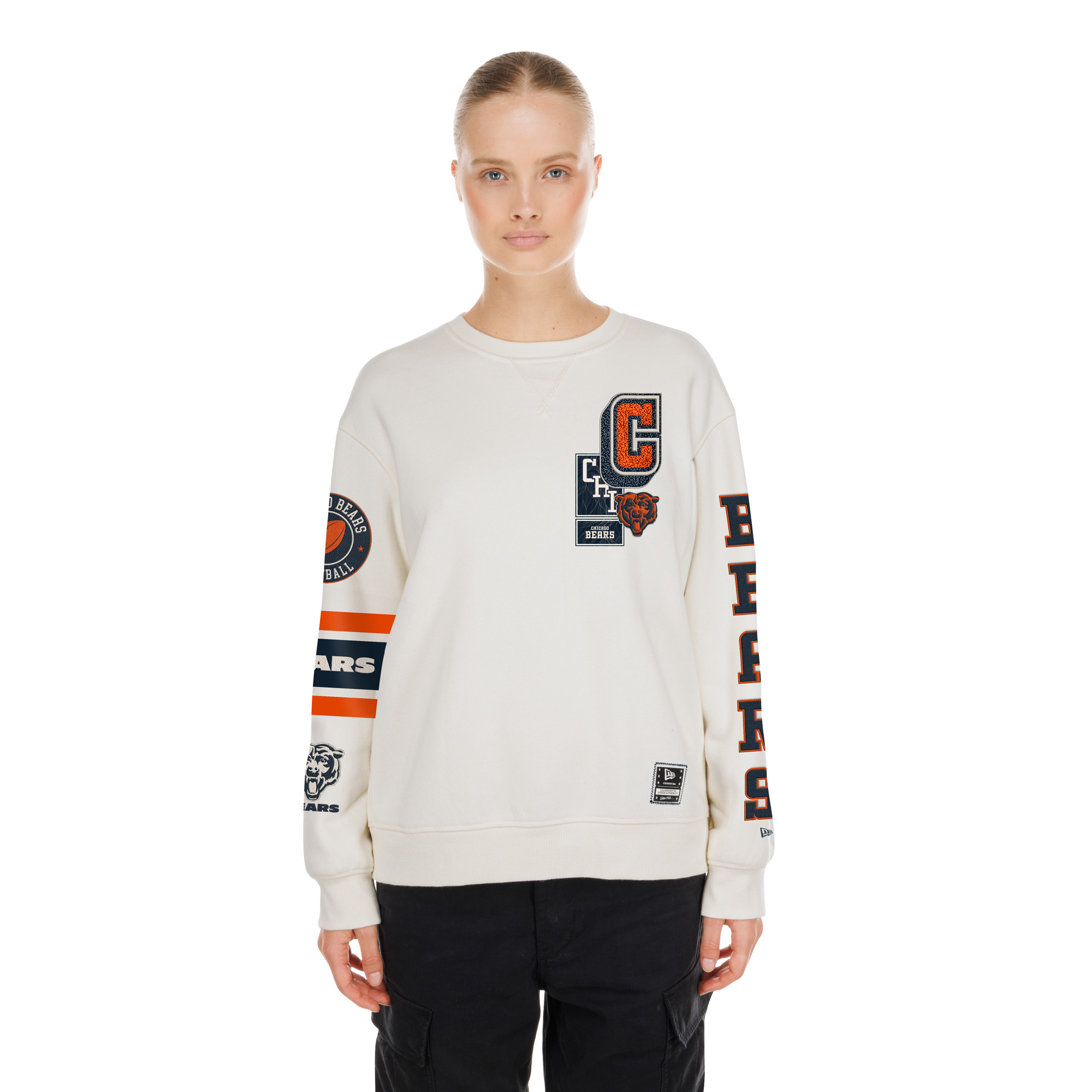 Women's New Era Cream Chicago Bears Academic Crewneck Sweatshirt