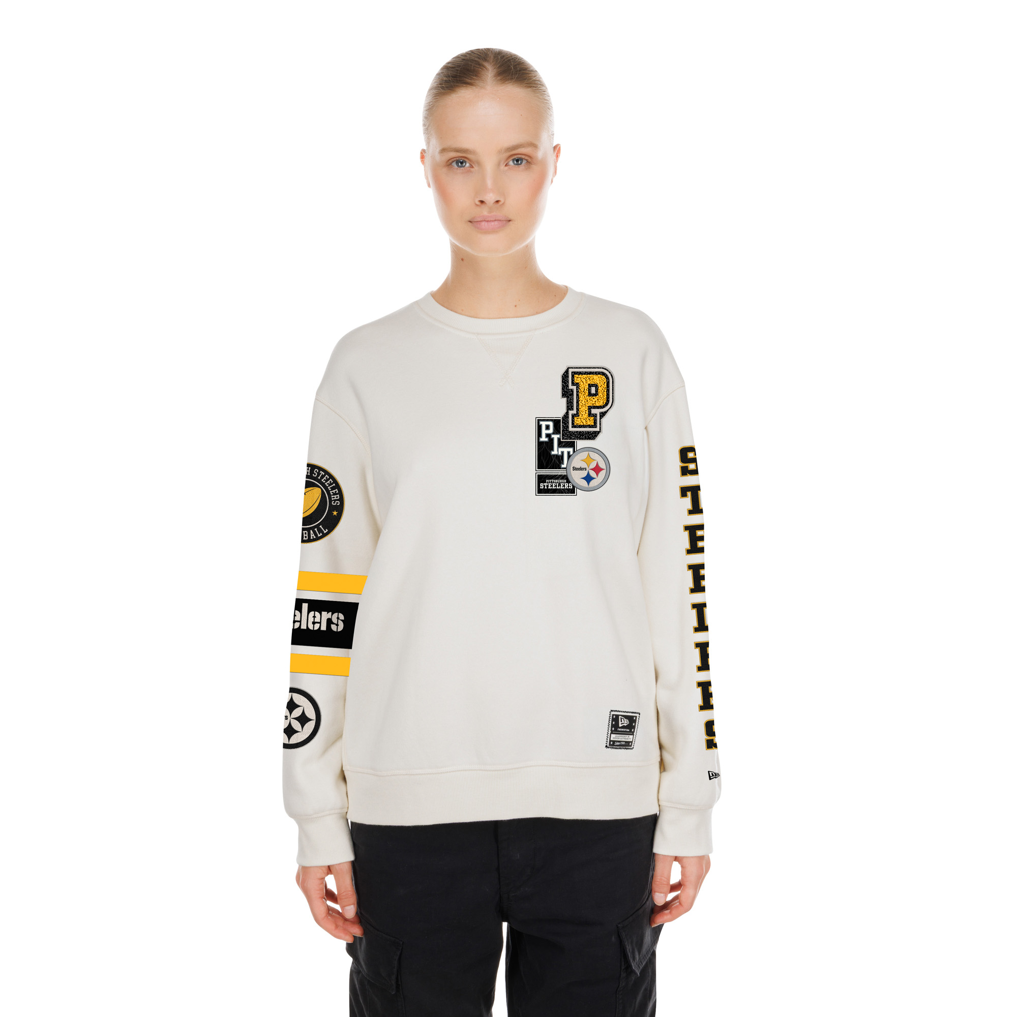 New Era Women's Cream Pittsburgh Steelers Academic Crewneck Sweatshirt - Cream