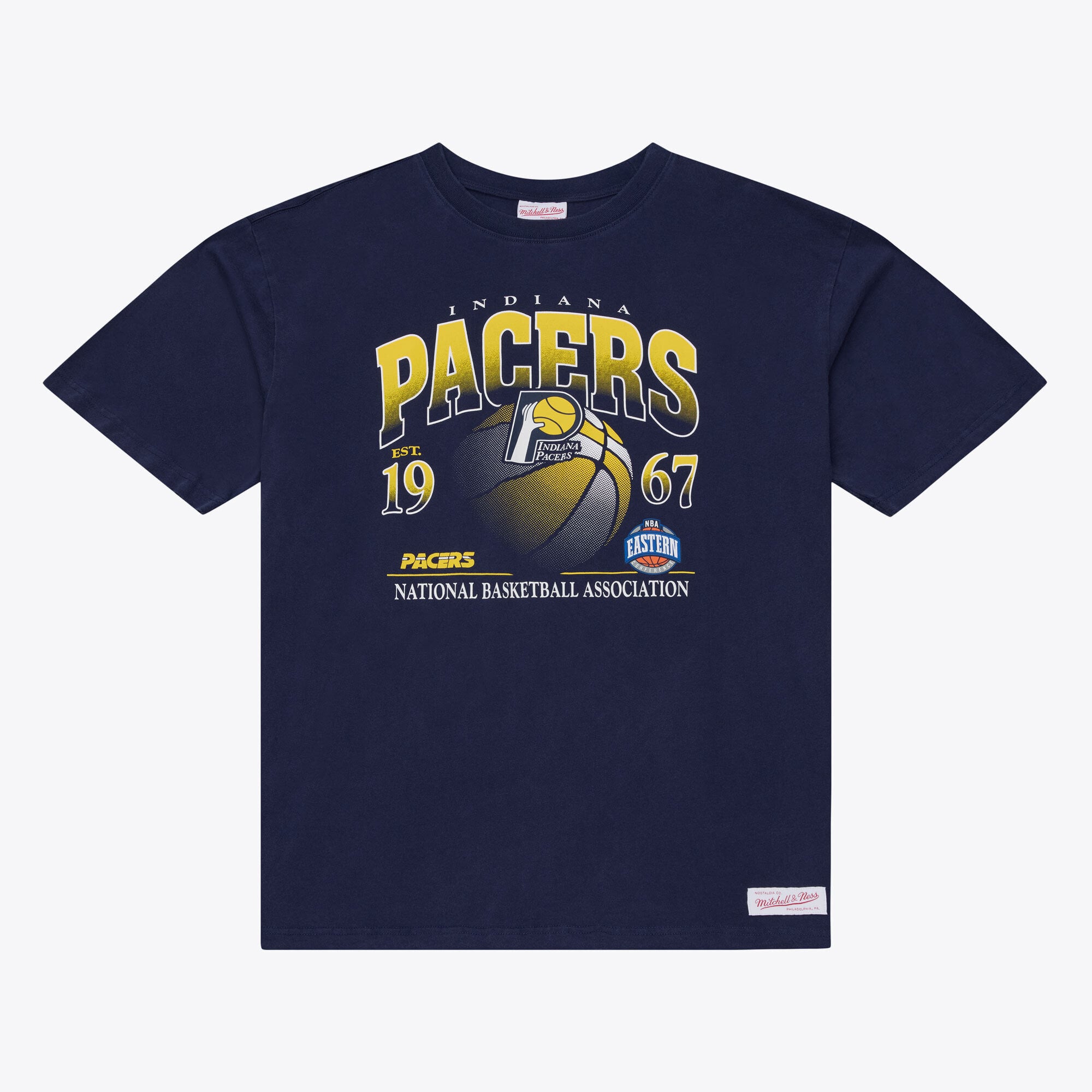 Camiseta Mitchell & Ness azul marino con estampado gráfico de los Indiana Pacers para hombre.: retailer-supplied image