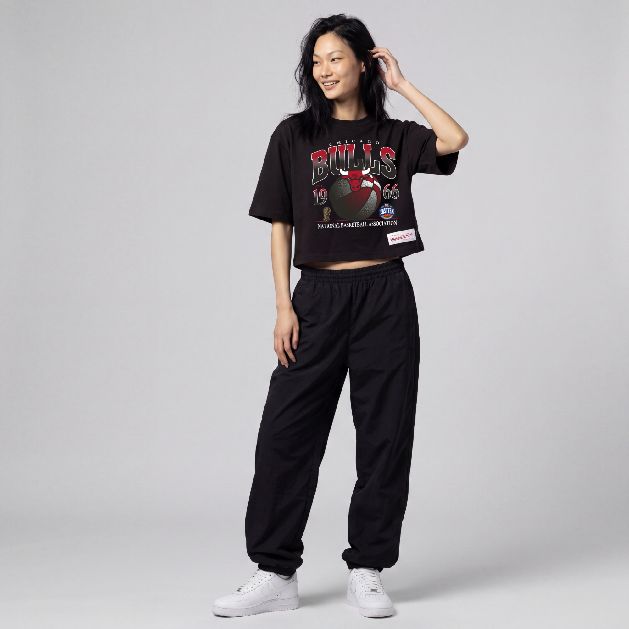 Women's Mitchell & Ness Black Chicago Bulls Street Graphic Boxy Crop T-Shirt
