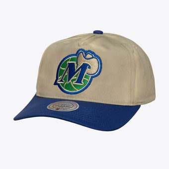 Men's Mitchell & Ness Cream Dallas Mavericks Hardwood Classics Retro Roots Snapback Hat