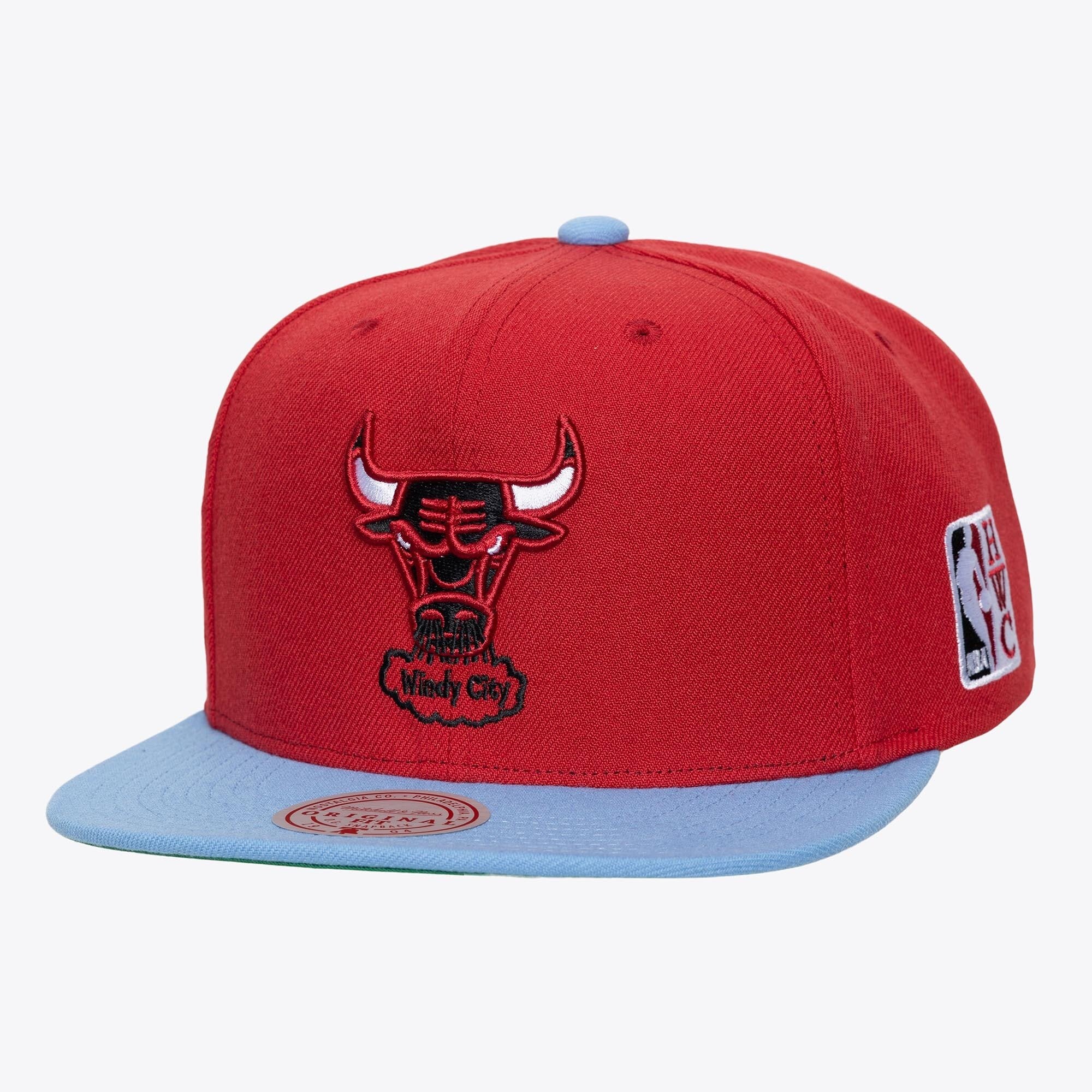 Men's Mitchell & Ness  Red Chicago Bulls Hardwood Classics Legendary Home Snapback Hat