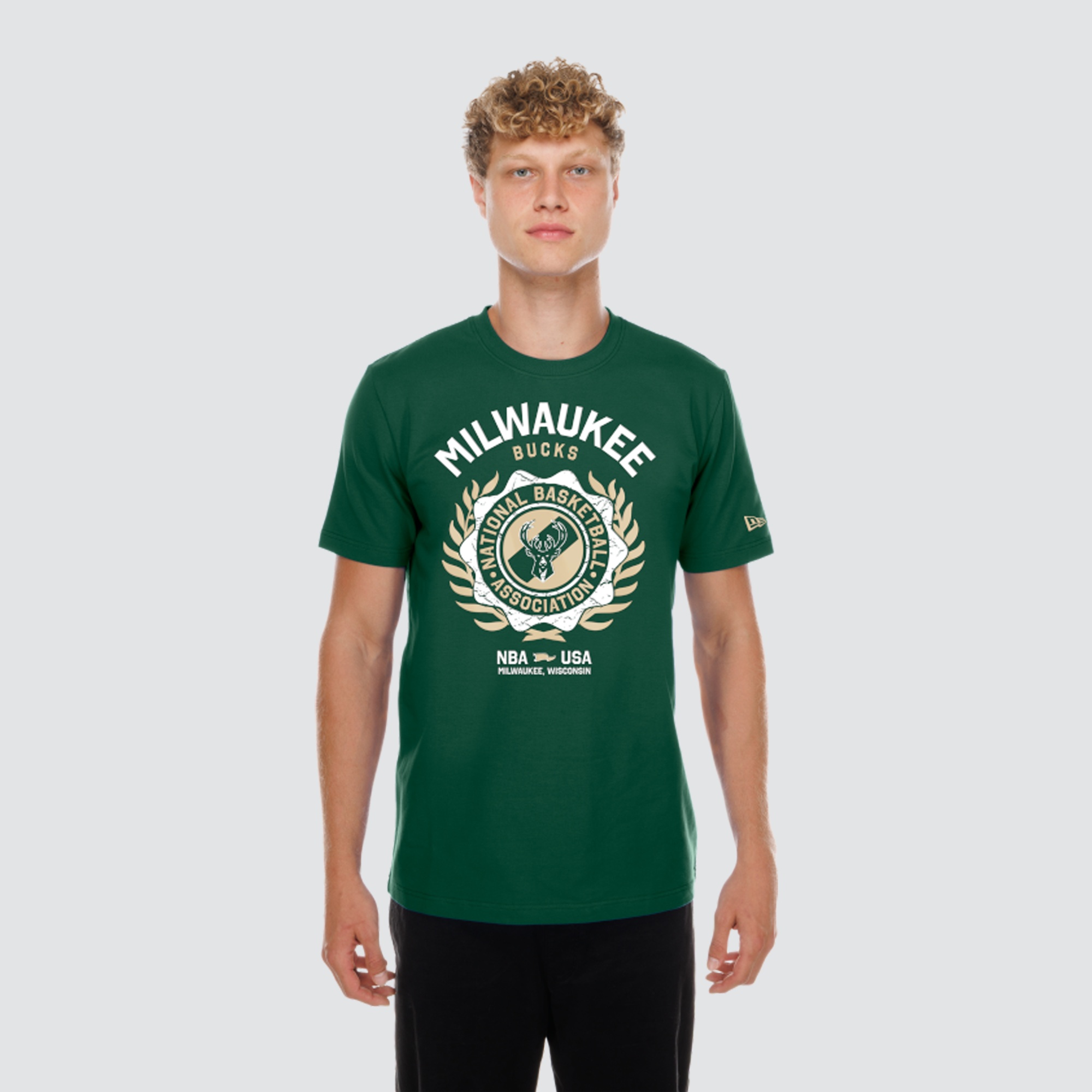 Men's New Era  Hunter Green Milwaukee Bucks Laurel Crest Flocking T-Shirt