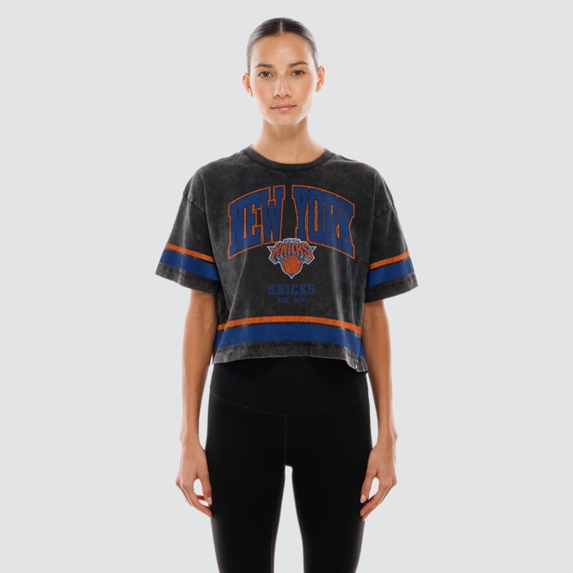 Women's New Era Black New York Knicks Cropped Boxy Mineral Wash T-Shirt