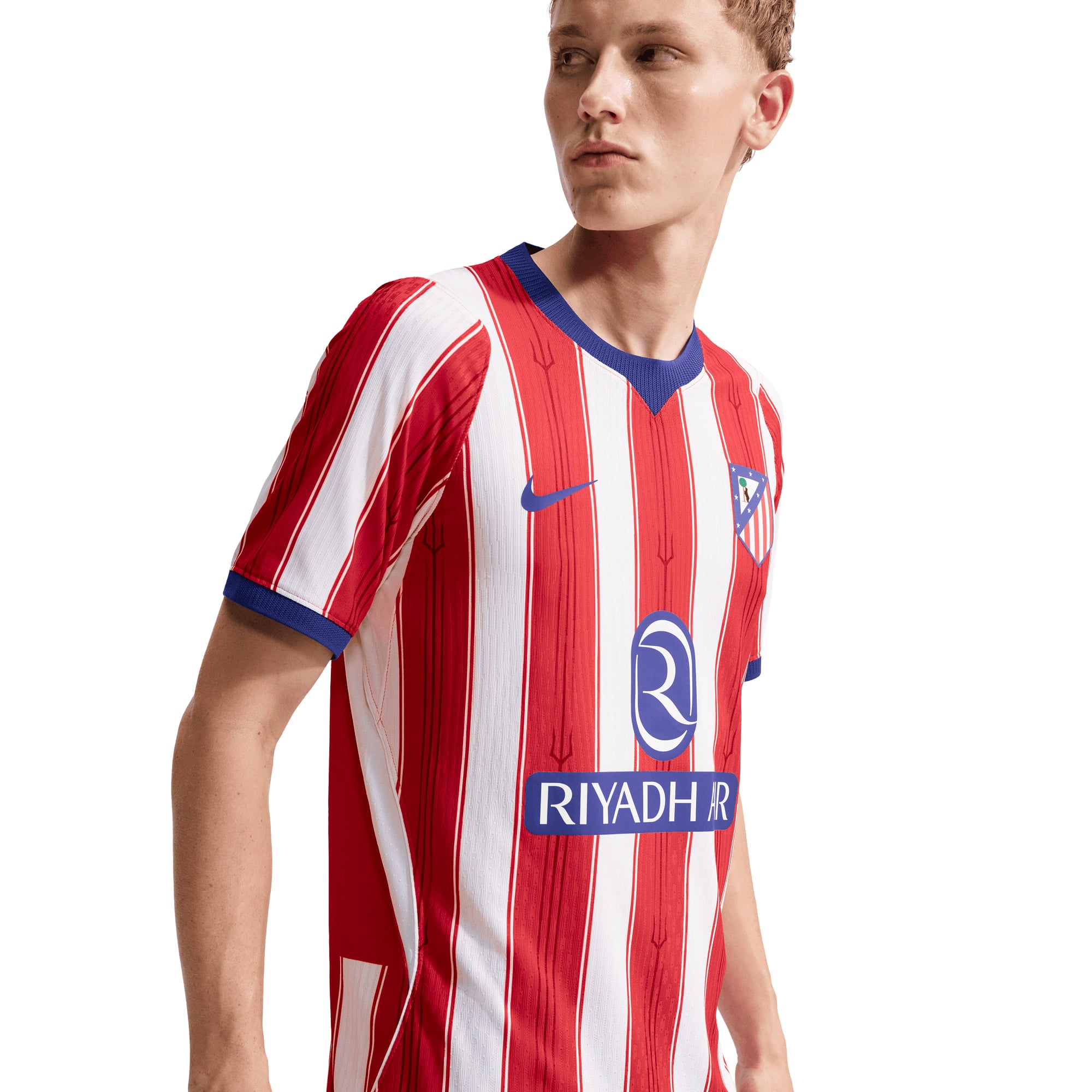 Maillot domicile Nike Aero-FIT de l'Atlético de Madrid 2026-27: retailer-supplied image