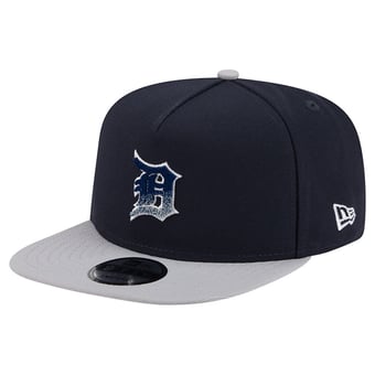 Men's New Era Navy/Gray Detroit Tigers Chenille Gradient A-Frame 9FIFTY Snapback Hat