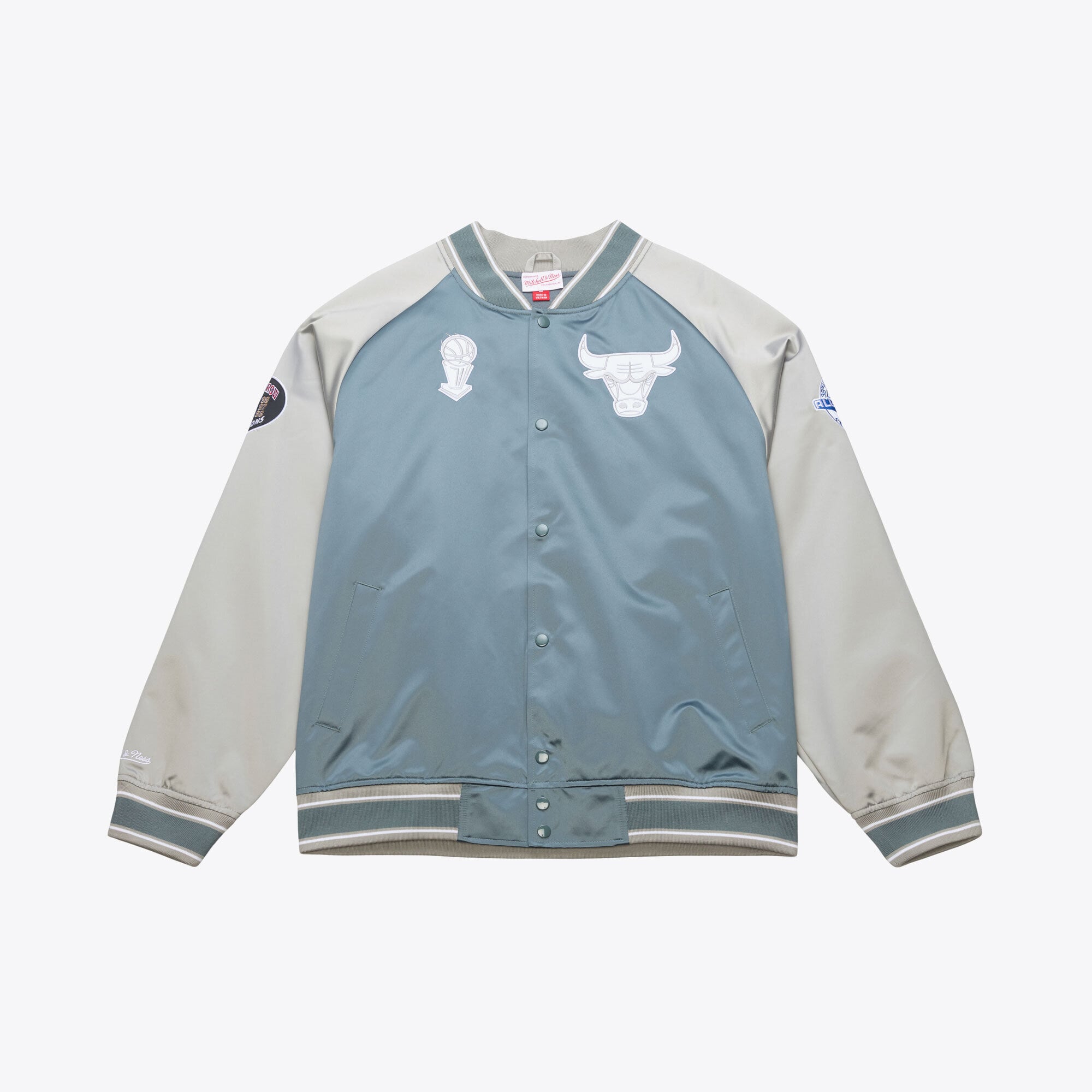 Men's Mitchell & Ness Blue/Silver Chicago Bulls Thunderstorm Lightweight Satin Full-Snap Jacket