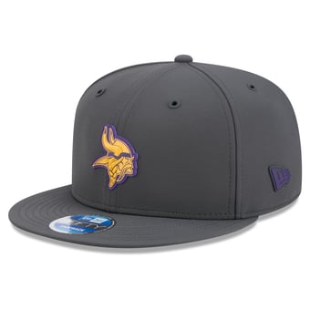 Men's New Era Charcoal Minnesota Vikings 2026 Sideline Cold Weather  9FIFTY Snapback Hat