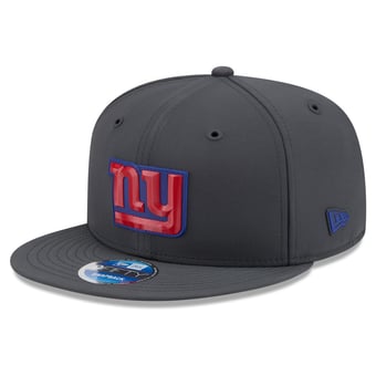 Men's New Era Charcoal New York Giants 2026 Sideline Cold Weather  9FIFTY Snapback Hat
