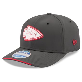 Men's New Era Charcoal Kansas City Chiefs 2026 Sideline Cold Weather  9SEVENTY Adjustable Hat