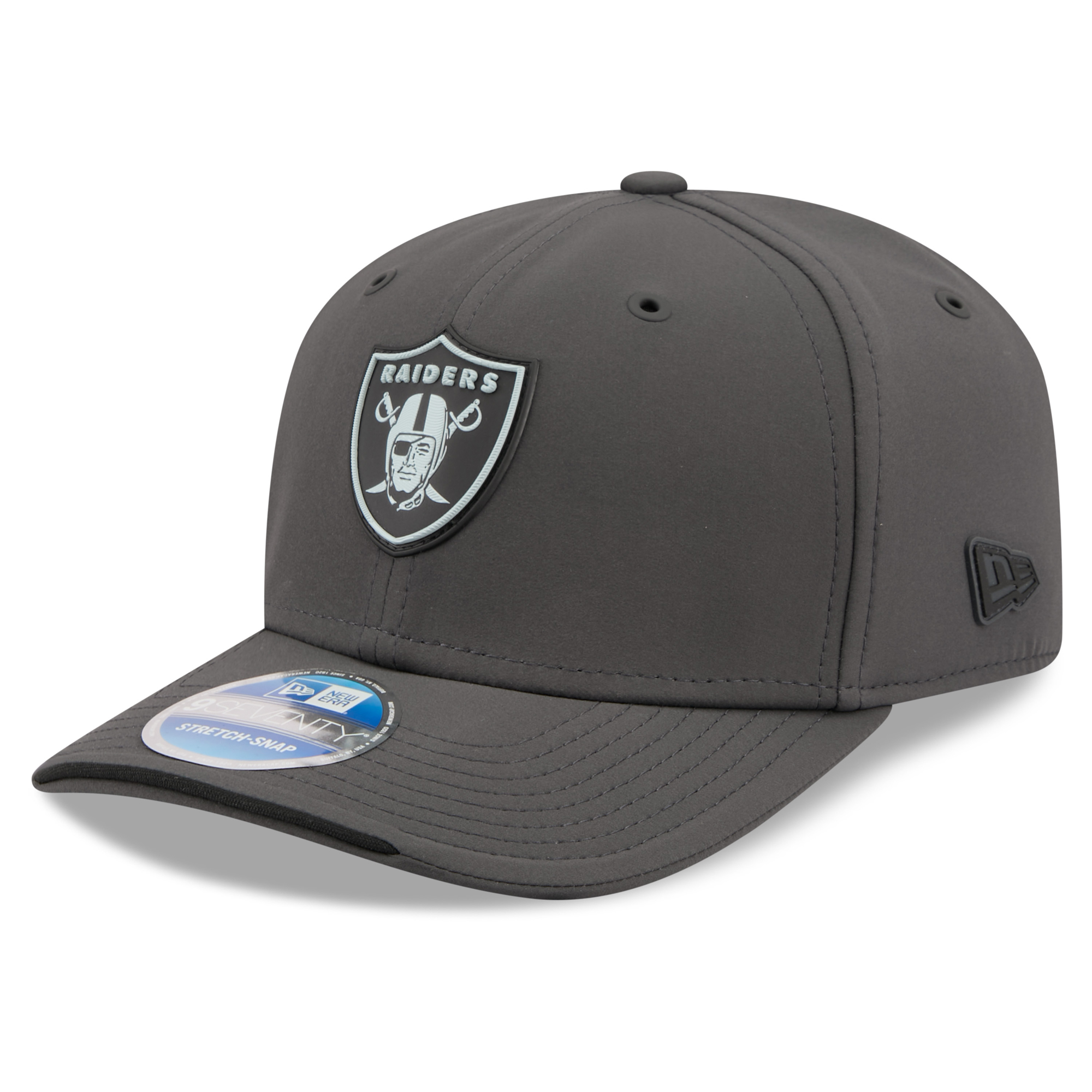 Men's New Era Charcoal Las Vegas Raiders 2026 Sideline Cold Weather  9SEVENTY Adjustable Hat