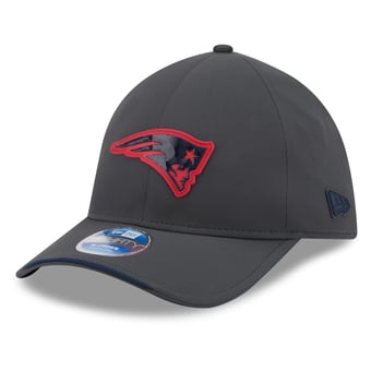 Men's New Era Charcoal New England Patriots 2026 Sideline Cold Weather  39THIRTY M-Crown Stretch Hat