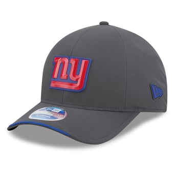Men's New Era Charcoal New York Giants 2026 Sideline Cold Weather  9FORTY M-Crown Adjustable Hat