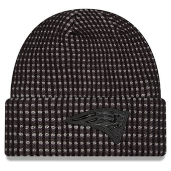 Men's New Era Black New England Patriots 2026 Sideline Cold Weather  Cuffed Knit Hat