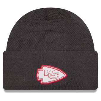 Men's New Era Charcoal Kansas City Chiefs 2026 Sideline Cold Weather  Skully Knit Hat