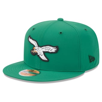 Men's New Era Kelly Green Philadelphia Eagles 2026 Sideline Throwback 59FIFTY Fitted Hat