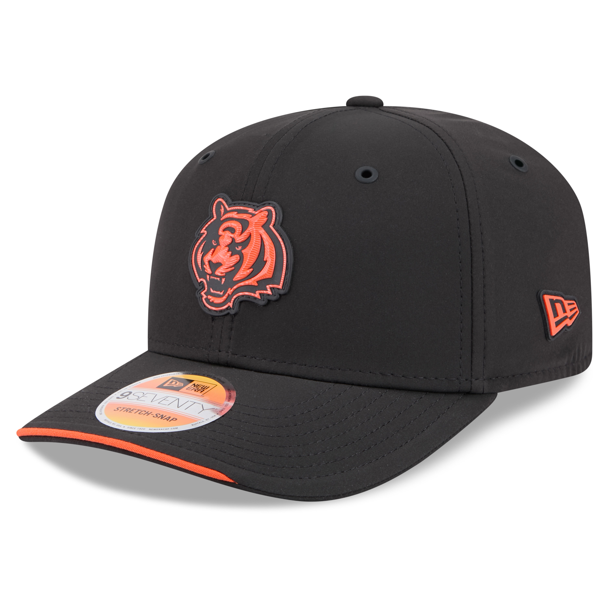 Men's New Era Black Cincinnati Bengals 2026 Sideline 9SEVENTY Adjustable Hat