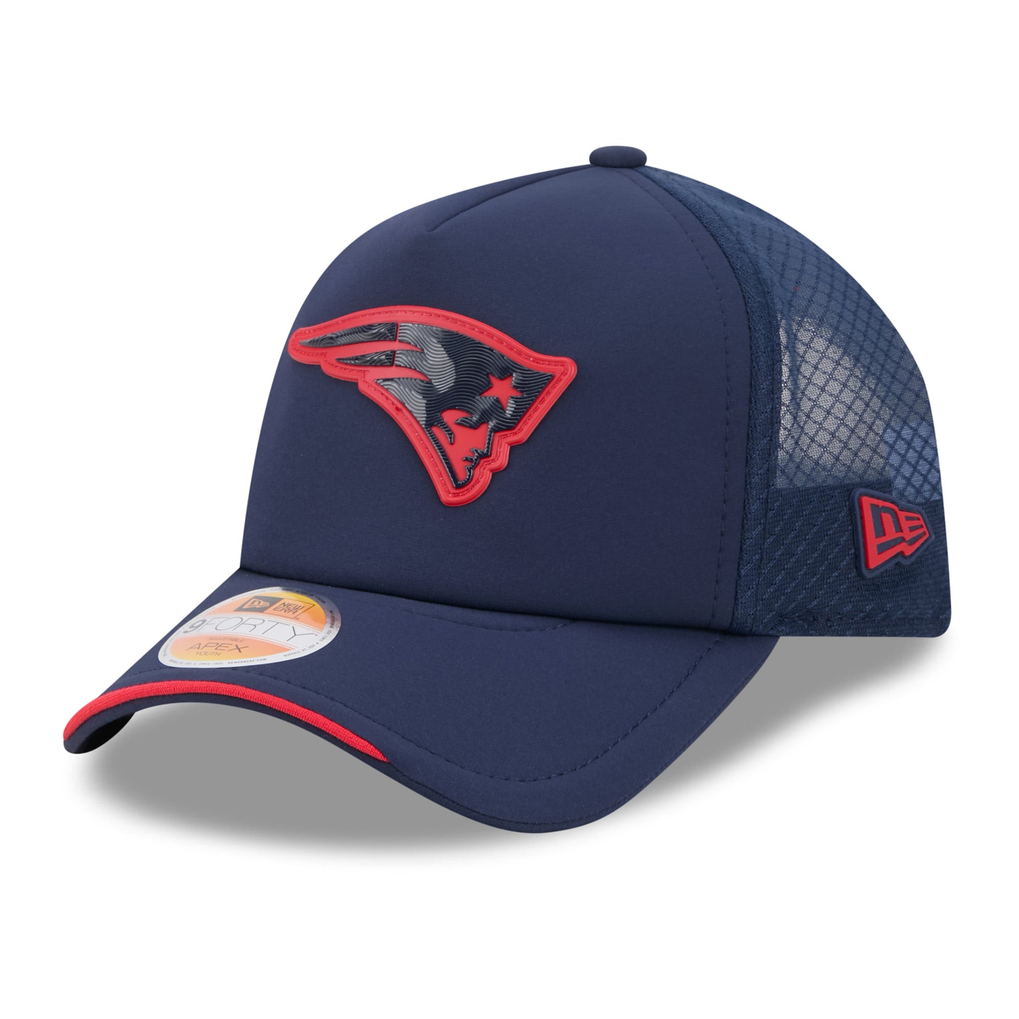 Youth New Era Navy New England Patriots 2026 Sideline Apex 9FORTY Adjustable Trucker Hat
