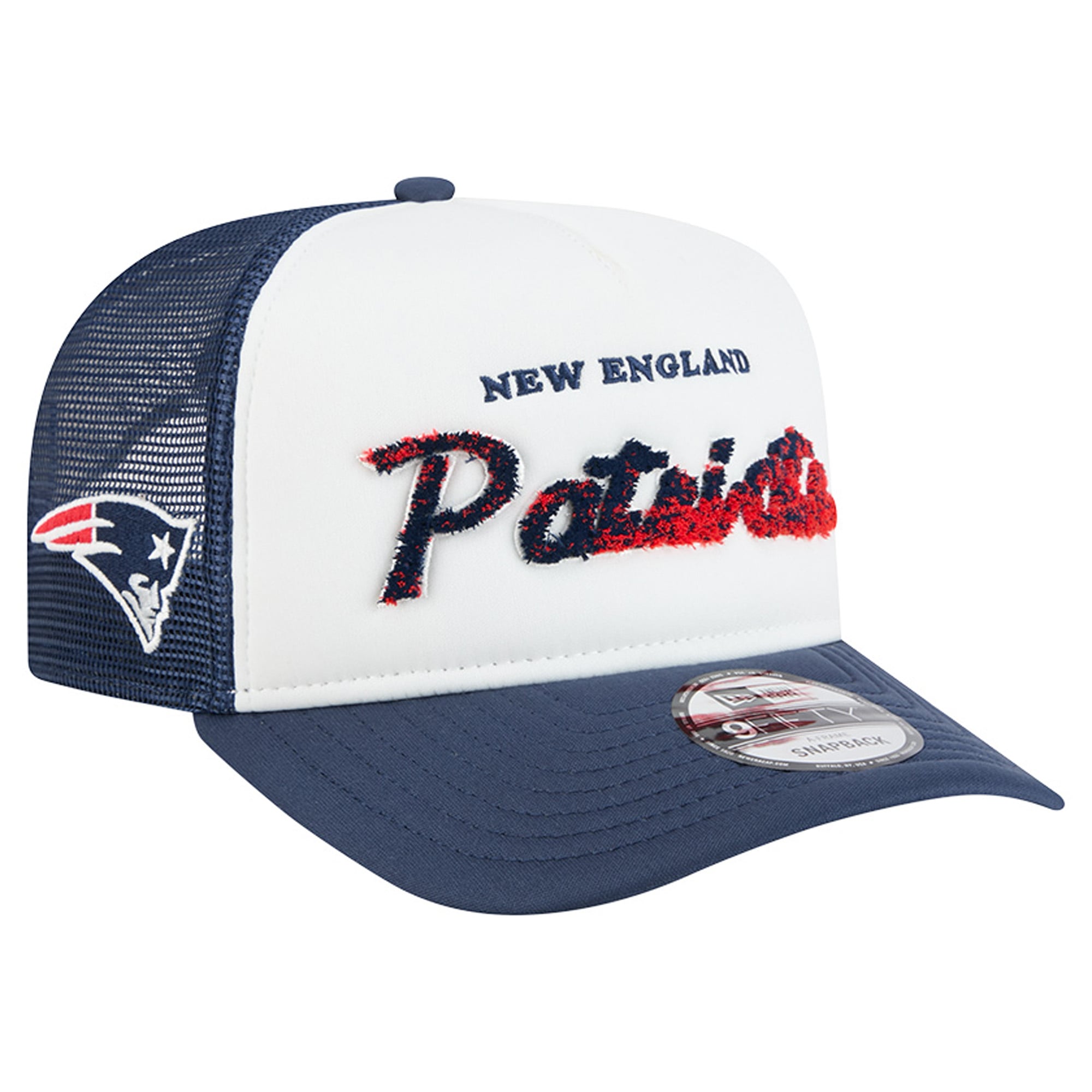 Men’s New Era White/Navy New England Patriots Foam A-Frame 9FIFTY Snapback Trucker Hat