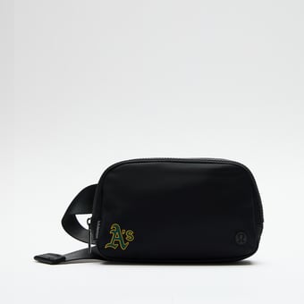lululemon Black Athletics Everywhere Belt Bag