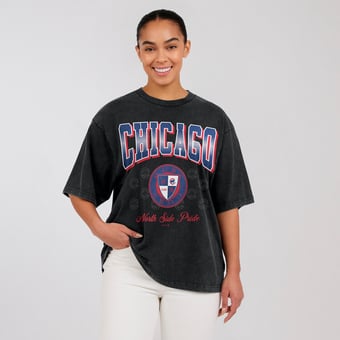 Women's WEAR by Erin Andrews  Black Chicago Cubs Oversized Boyfriend T-Shirt