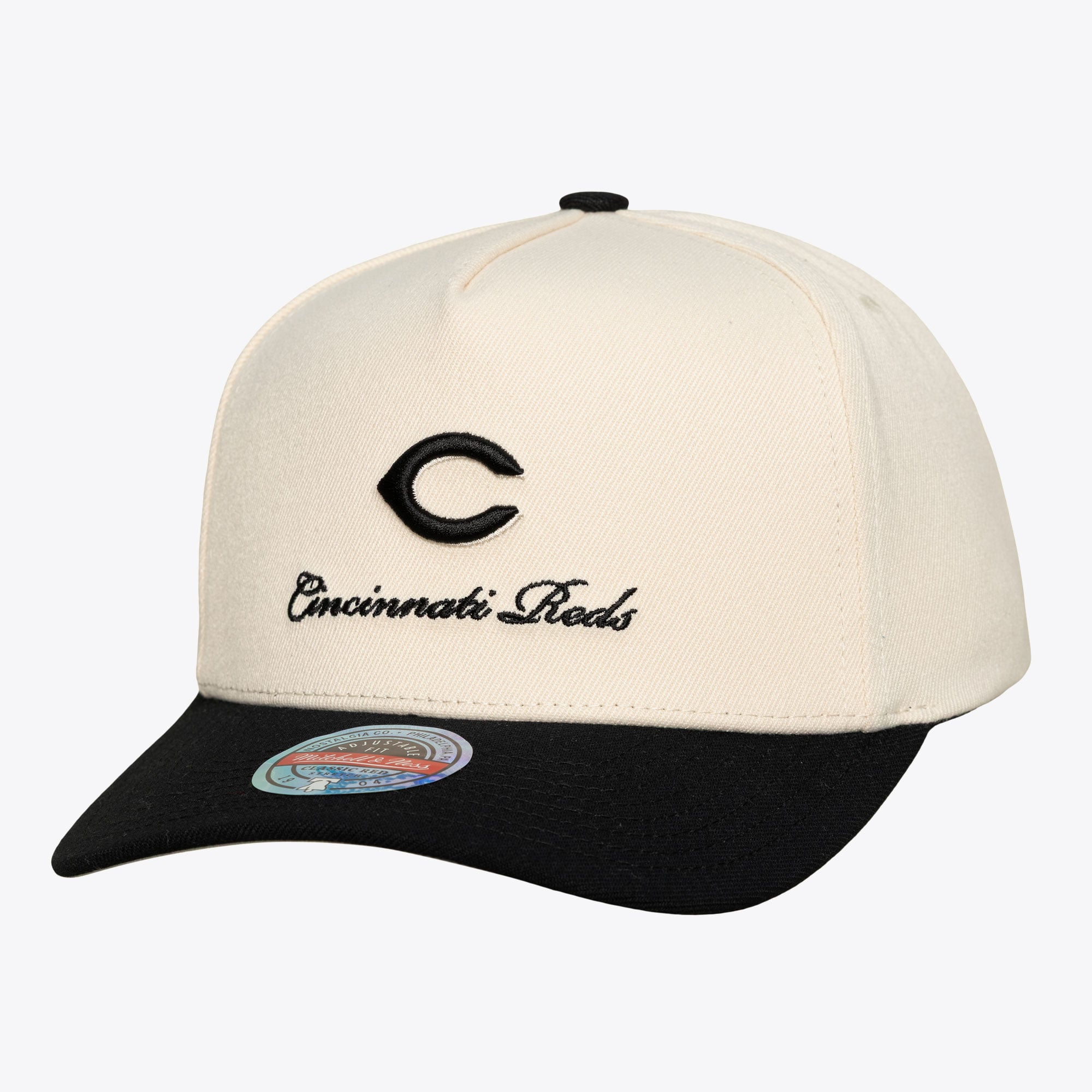 Men's Mitchell & Ness  Cream/Black Cincinnati Reds Flawless Stretch Snapback Hat