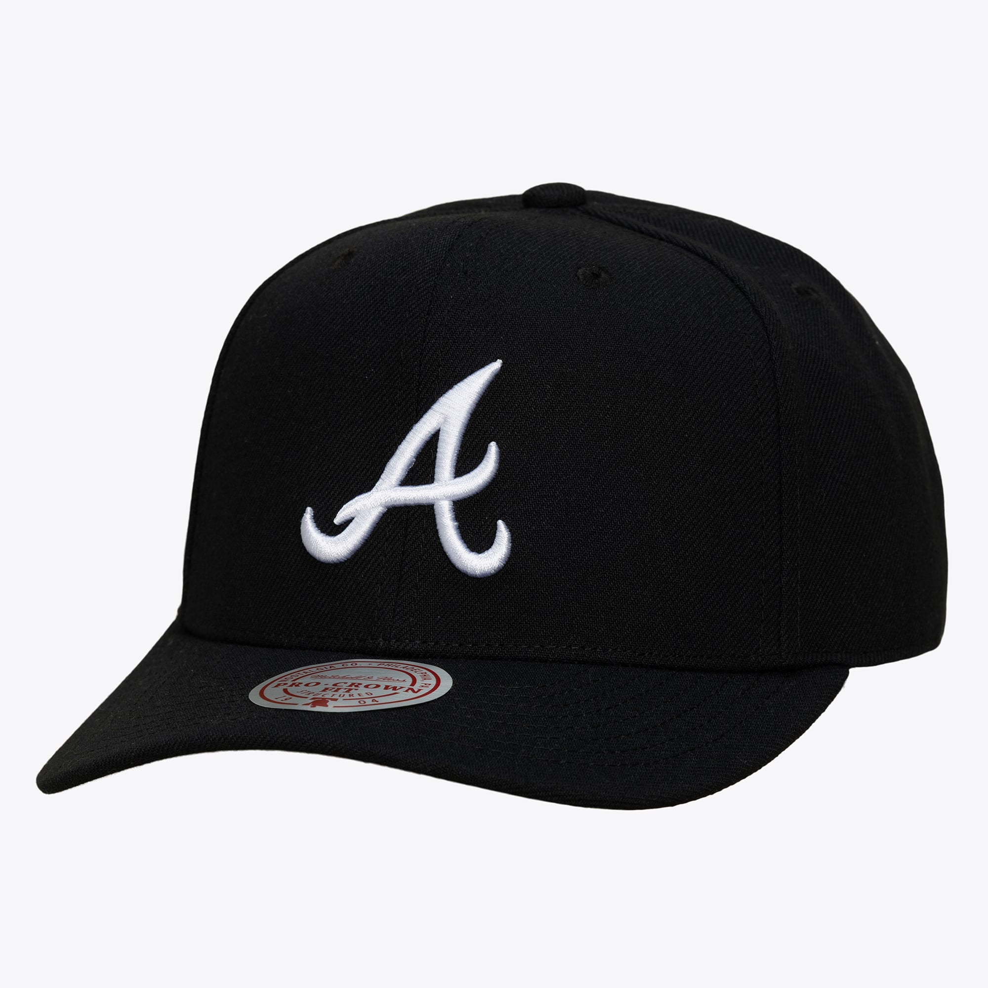 Men's Mitchell & Ness Black Atlanta Braves Pro Crown Snapback