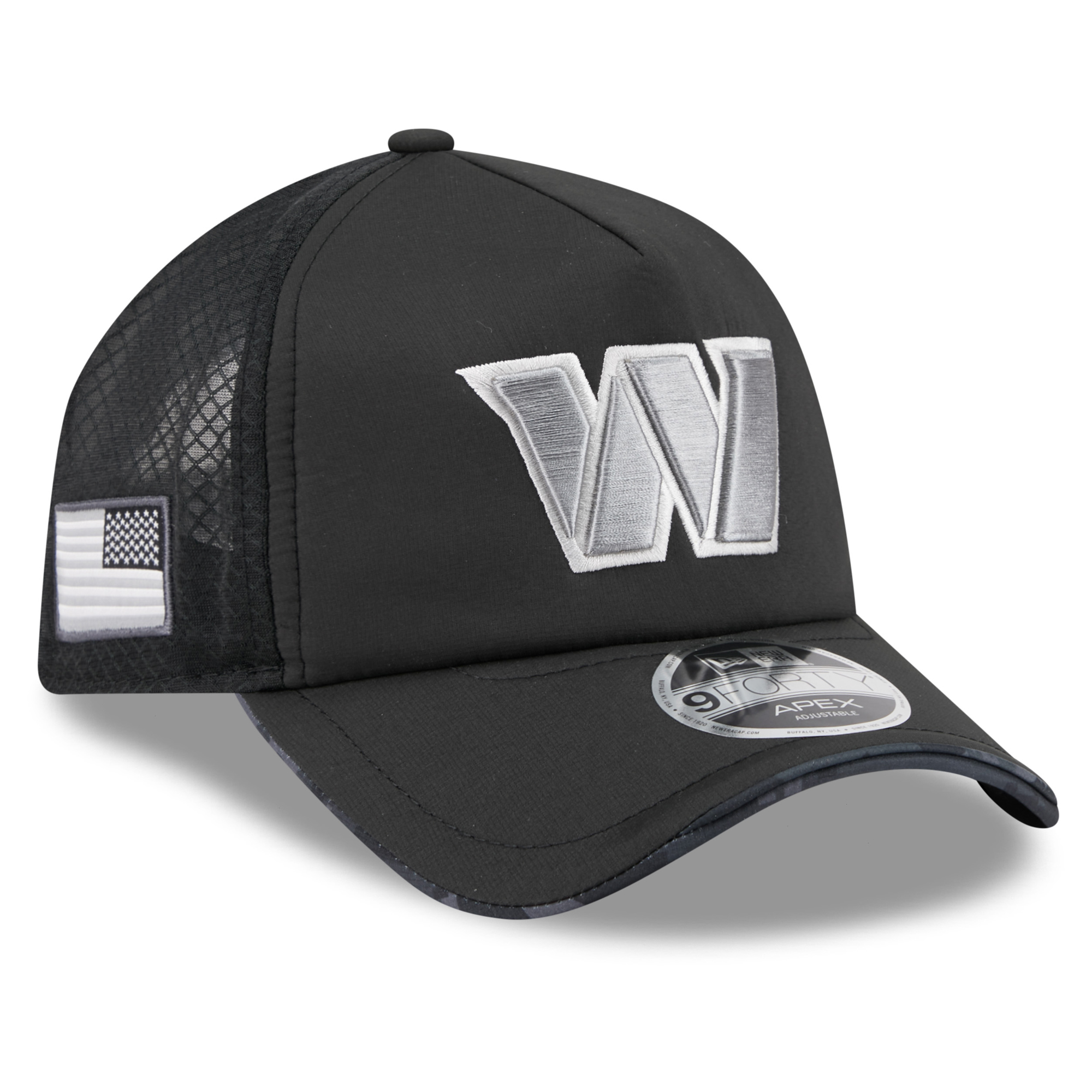 Men's New Era Black Washington Commanders 2026 Salute To Service Apex 9FORTY Adjustable Trucker Hat