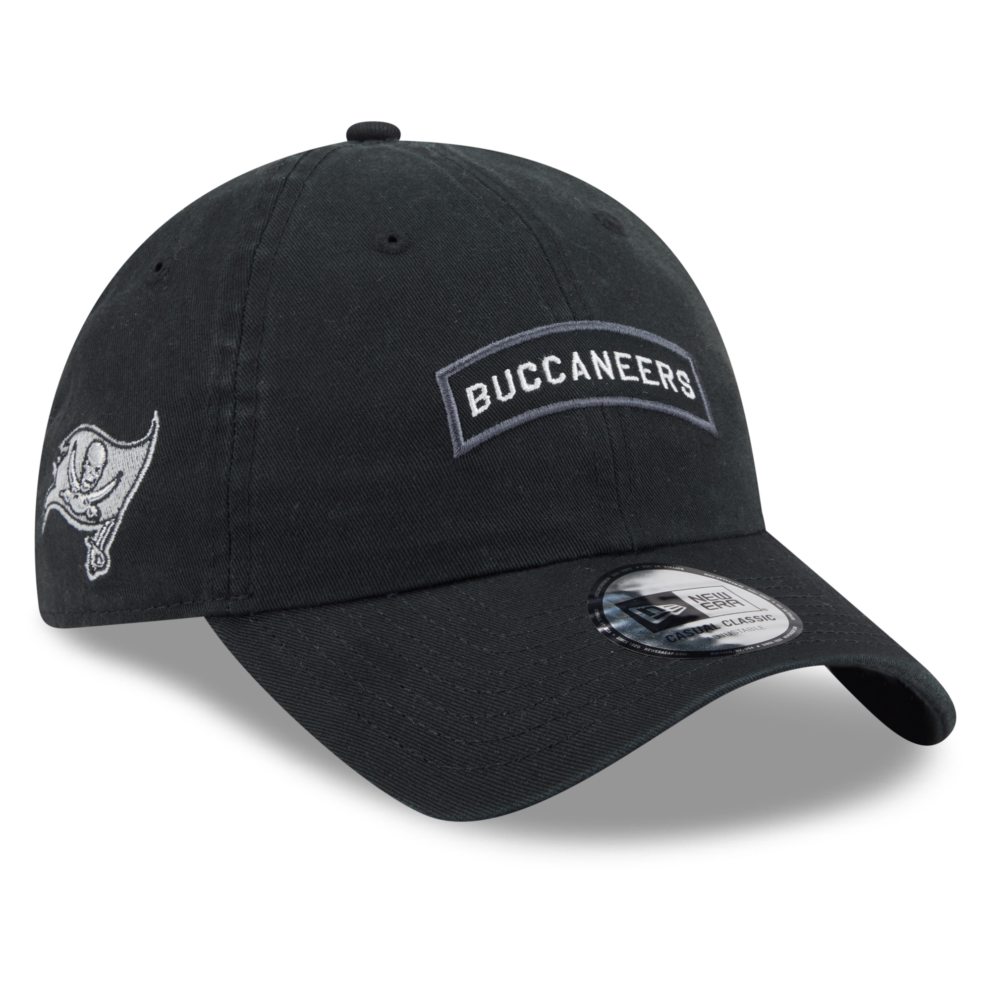 Men's New Era Black Tampa Bay Buccaneers 2026 Salute To Service Casual Classic Adjustable Hat