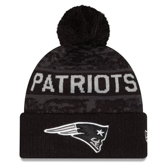 Youth New Era Black New England Patriots 2026 Salute To Service Cuffed Knit Hat with Pom
