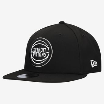 Men's New Era  Black Detroit Pistons Team 9FIFTY Snapback Hat