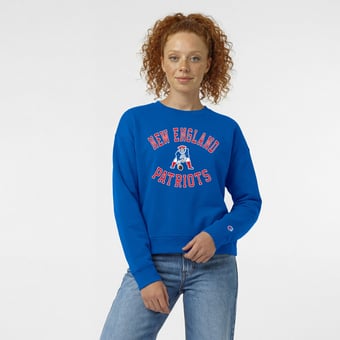 Women's Champion  Royal New England Patriots Heart & Soul Powerblend Sweatshirt