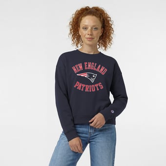 Women's Champion  Navy New England Patriots Heart & Soul Powerblend Sweatshirt