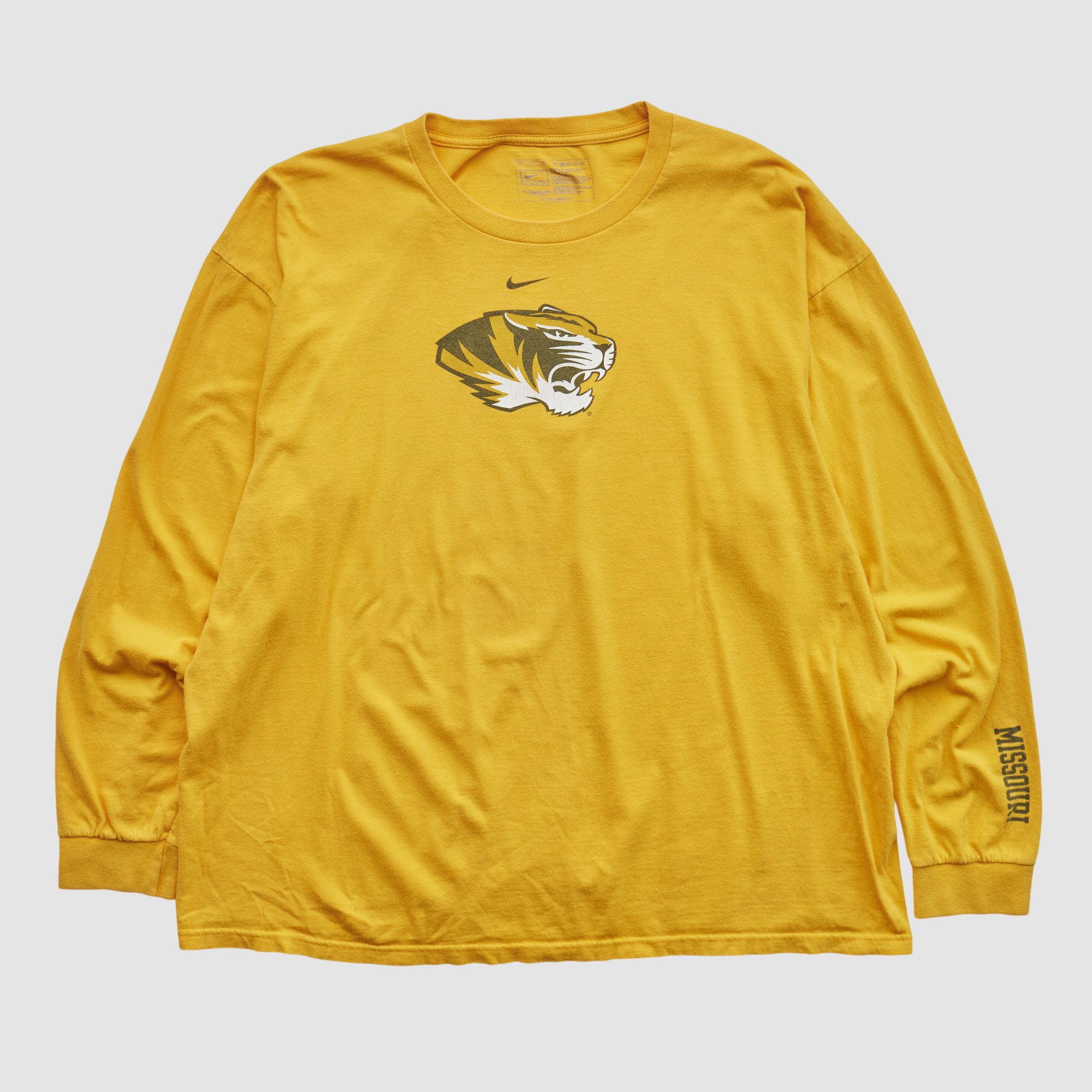 Missouri Tigers Nike 2000s Long Sleeve T-shirt - Yellow - 2XL by Fanatics Real Vintage