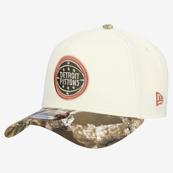 Men's New Era Cream Detroit Pistons Realtree Chrome Two-Tone 9FORTY A-Frame Adjustable Hat