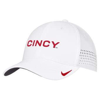 Men's Nike White Cincinnati Bearcats 2026 On-Field AeroBill SwooshFlex Dri-FIT Hat