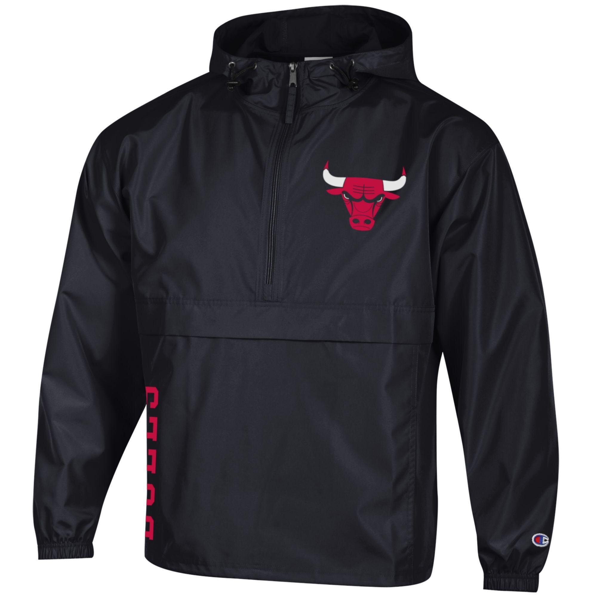 Men's Champion  Black Chicago Bulls Packable Lightweight Hooded Windbreaker Half-Zip Jacket
