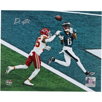 DeVonta Smith Philadelphia Eagles Autographed 8" x 10" Super Bowl LIX Touchdown Catch Photograph