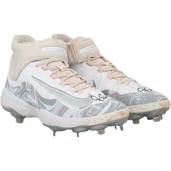 Pete Alonso New York Mets Autographed Game-Used White/Gray Nike Cleats from the 2025 MLB Season - NR81043703-04