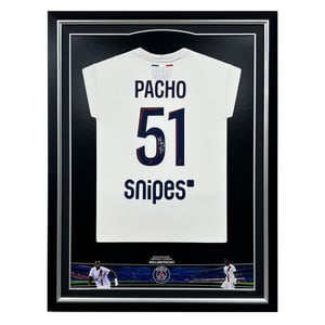 Maillot extérieur 2025-2026 du Paris Saint-Germain - Pacho, vue 1