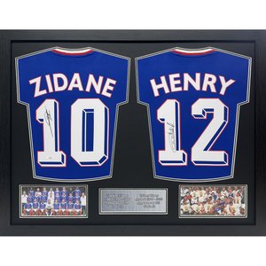 Maillot encadré, doublement signé par Zinedine Zidane et Thierry Henry (France), vue 2