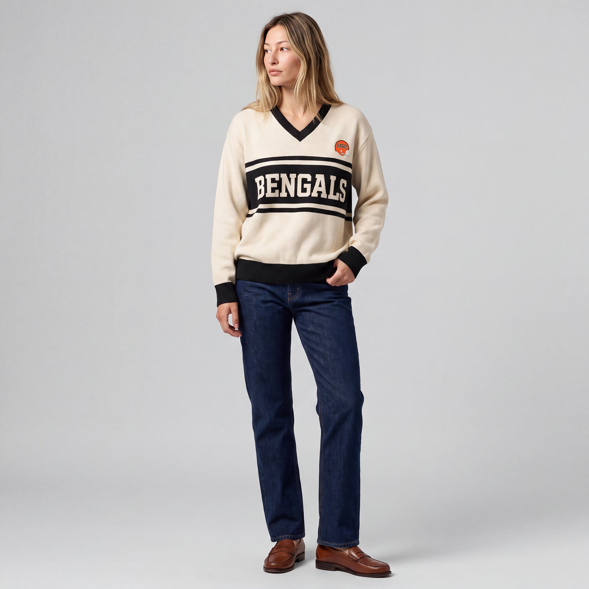 Women's Mitchell & Ness Cream/Black Cincinnati Bengals Retro Roots V-Neck Sweater