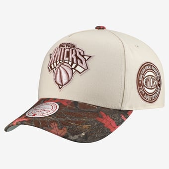 Unisex Mitchell & Ness  Cream New York Knicks Fall Pink Pro Snapback Hat