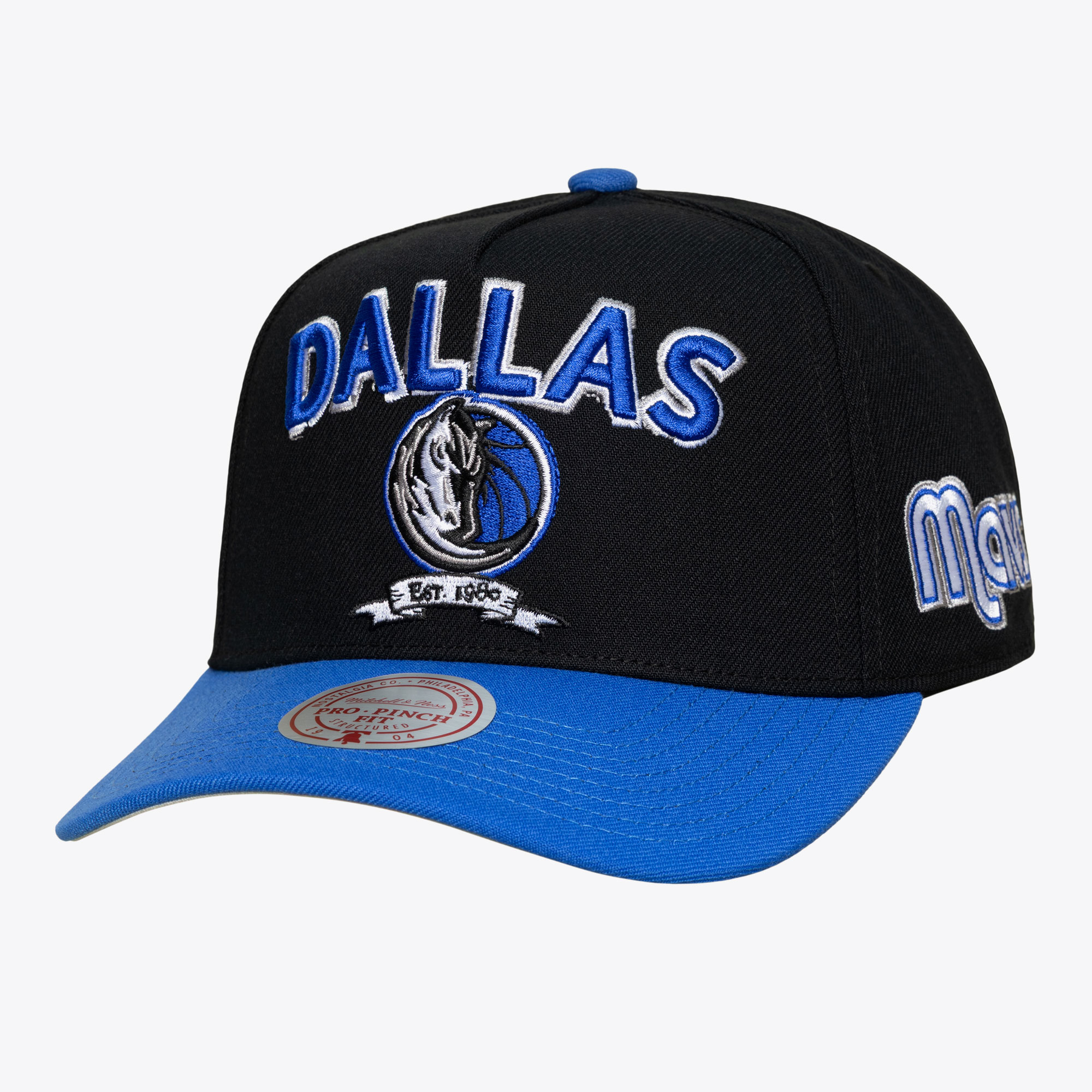 Men's Mitchell & Ness Black Dallas Mavericks True Legacy Pro Snapback Hat