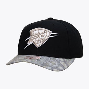 Men's Mitchell & Ness  Black/Camo Oklahoma City Thunder Midnight Timber Pro Crown Snapback Hat
