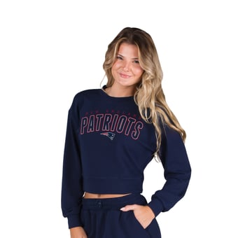 Women's Concepts Sport  Navy New England Patriots Kingston Long Sleeve Lounge Cropped Top