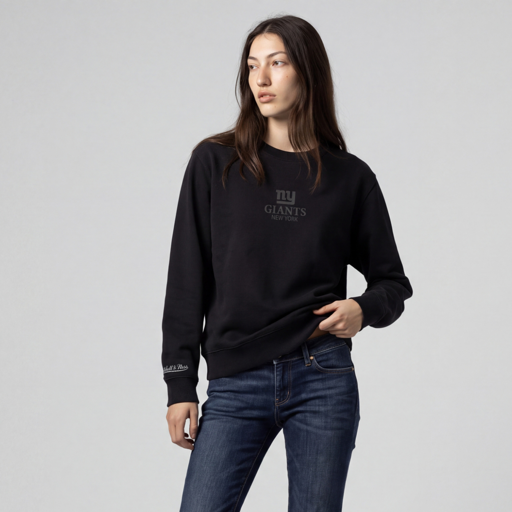 Women’s Mitchell & Ness Black New York Giants Core Essentials Micro Logo Fleece Sweatshirt Women’s Mitchell & Ness Black New York Giants Core Essentials Micro Logo Fleece Sweatshirt